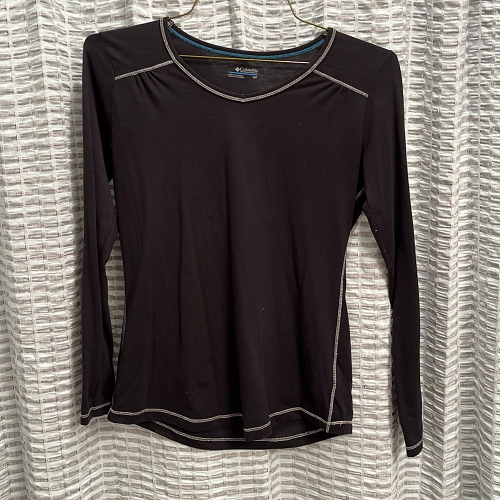 Columbia long sleeve shirt